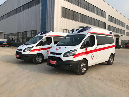 國六福特全順V362負(fù)壓救護(hù)車