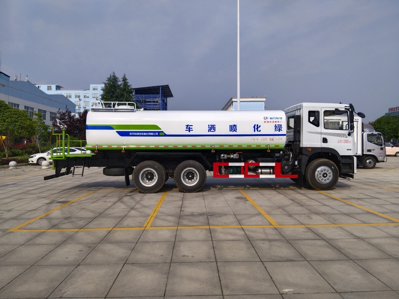 國六20方華神T5后雙橋?yàn)⑺? class=